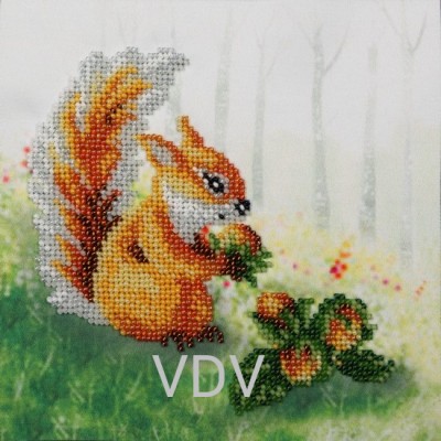 Набор для вышивки бисером VDV ТН-0577 Белочка с орешком Набор для вышивки бисером VDV ТН-0577 Белочка с орешком