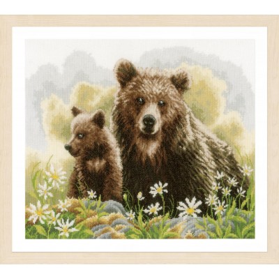 Набор для вышивки крестом LanArte PN-0194788 Медведи в лесу Набор для вышивки крестом LanArte PN-0194788 Медведи в лесу
